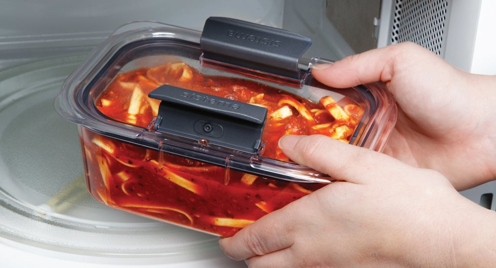 SPLATTER-FREE MICROWAVING