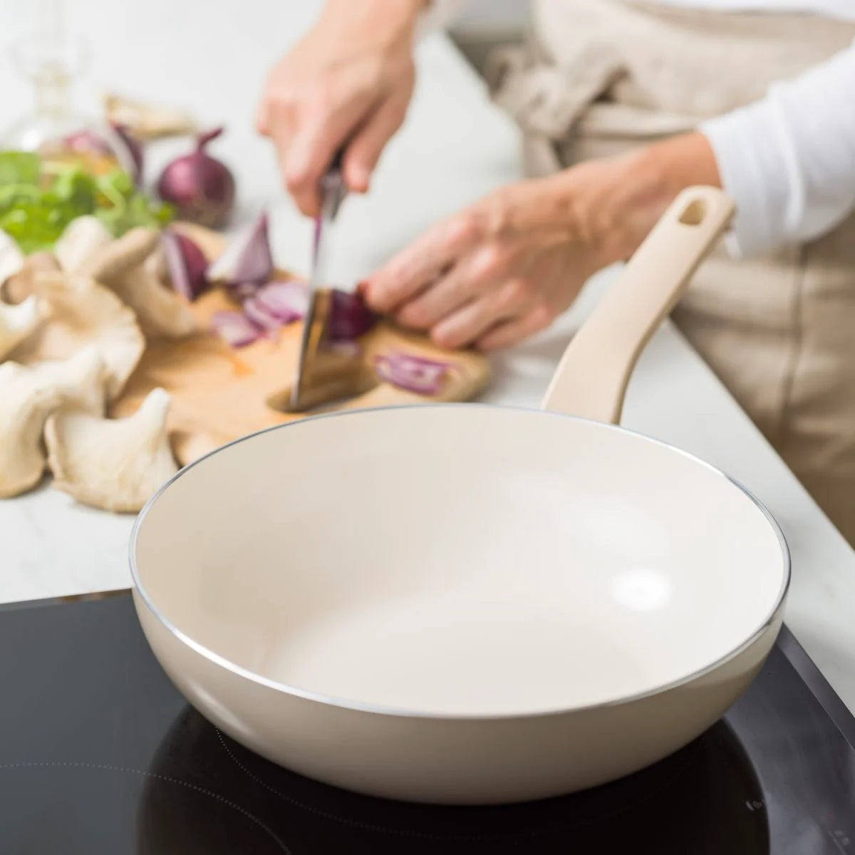 GreenPan Essence Deep Frypan - 28cm