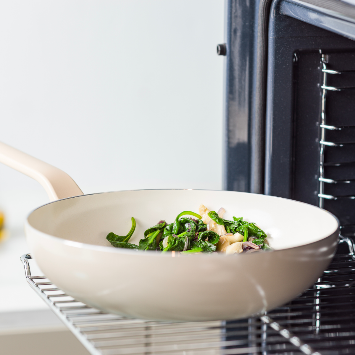 GreenPan Essence Open Wok - 28cm