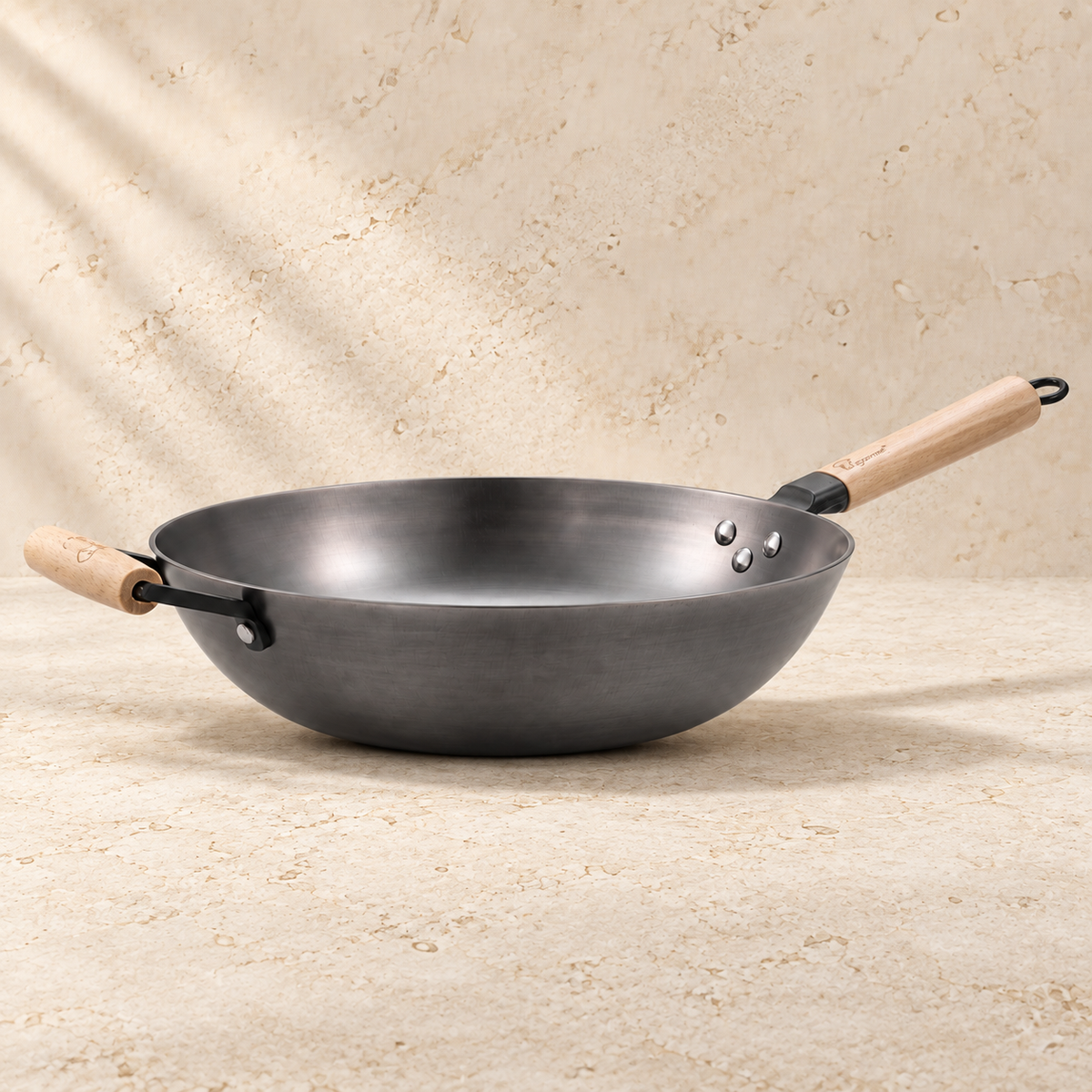 La Gourmet Nitrigan Cast Iron Wok with Handle - 30 cm